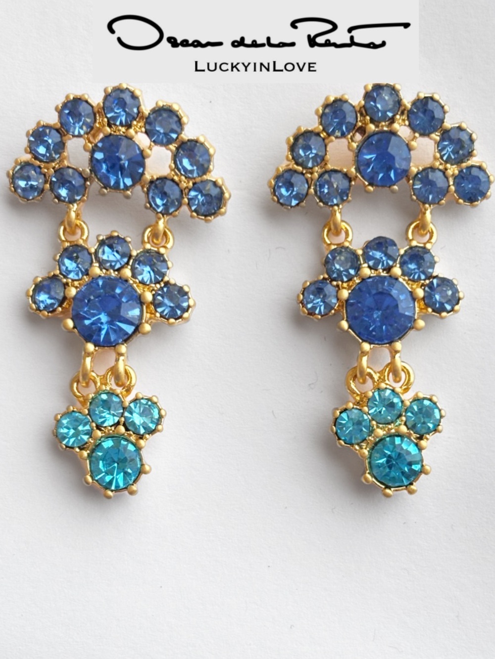 Oscar de la Renta Arch
Cascading Crystal Shades of Blue Chandelier
Drop Earrings